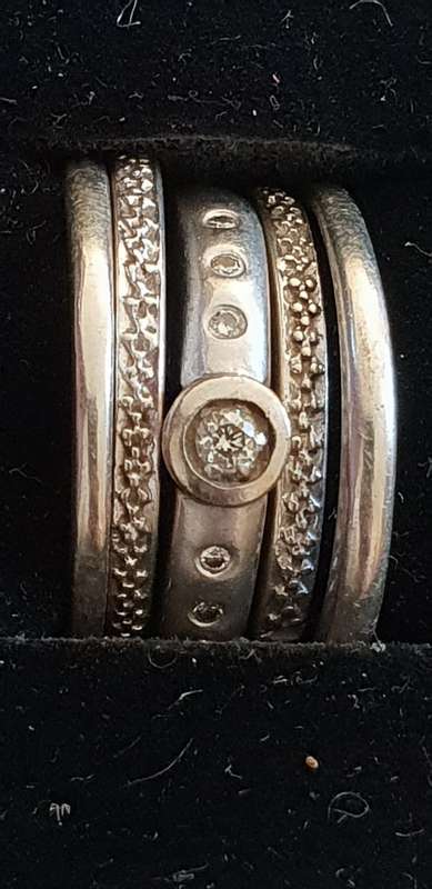 9ct 5pc white gold wedding set with 7 natural diamonds