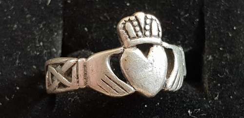 Sterling silver Claddagh ring