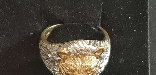Stunning hallmarked 9CT gold and diamond lions head ring-Sheffield England