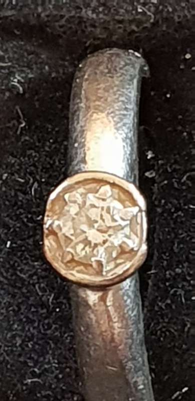 18ct white gold solitaire 0.10 carat natural diamond ring
