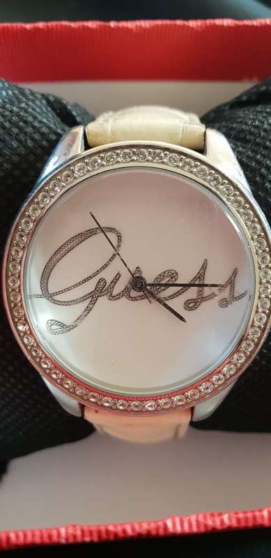 Guess ladies glitter white watch with cow hide leather white strap