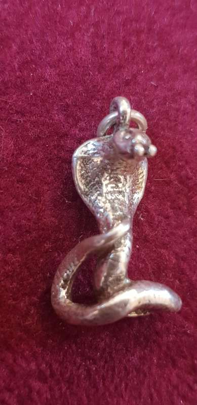 Solid Silver Cobra snake pendant