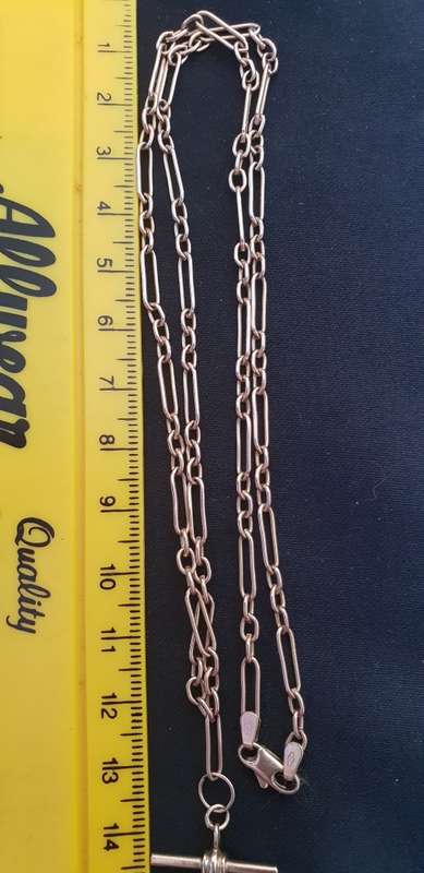 Vintage 9ct gold made in Italy by Unoaerre fob chain with T-Bar