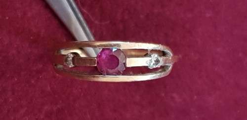 9CT genuine yellow gold diamond and ruby ring