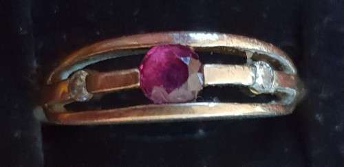 9CT genuine yellow gold diamond and ruby ring