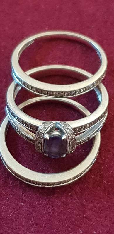 BRIDAL GENUINE 9CT(375) WHITE GOLD AND 108 X DIAMONDS & TANZANITE TRIO SET RING
