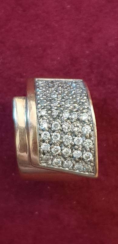 9CT BROAD BAND RING WITH 41X GENUINE DIAMONDS OF APPROX 1.3 CARAT