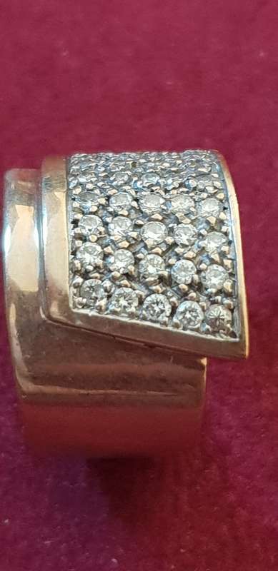 9CT BROAD BAND RING WITH 41X GENUINE DIAMONDS OF APPROX 1.3 CARAT