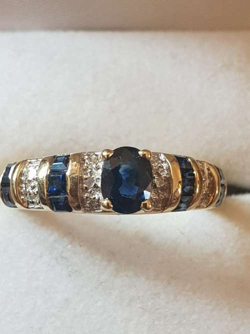 Sapphire and Diamond 14ct gold ring