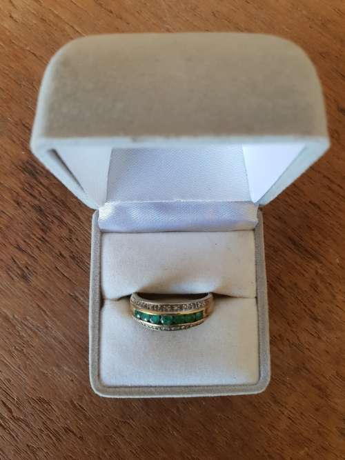 9ct vintage dress ring with emeralds and diamonds