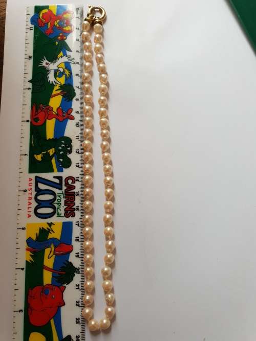 Beautiful-Individually knotted cultured drop pearls with 9ct gold large bolt ring clasp