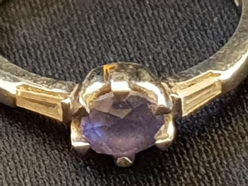 18ct gold Genuine Tanzanite and Diamond ring