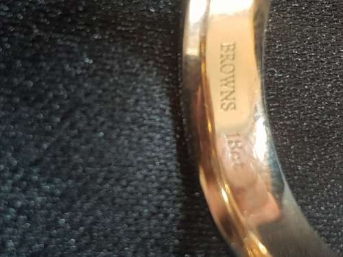 18ct gold 2 tone solid and heavy gents wedding band