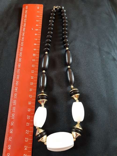 Large chunky black and white necklace
