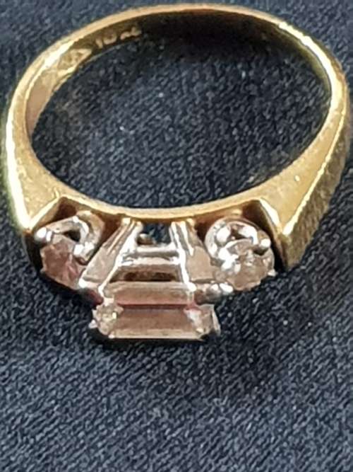 Genuine 18ct and 1/2 carat straight baguette cut Diamond Ring with 2 round cut diamond either side