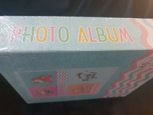 Brand new sealed Photo album hold 80 photo`s 4`x6`(10.16cm x 15.24 cm)