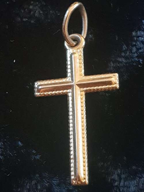9ct gold cross
