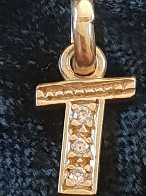 9ct gold Capital Letter `T` pendant with 3 diamonds