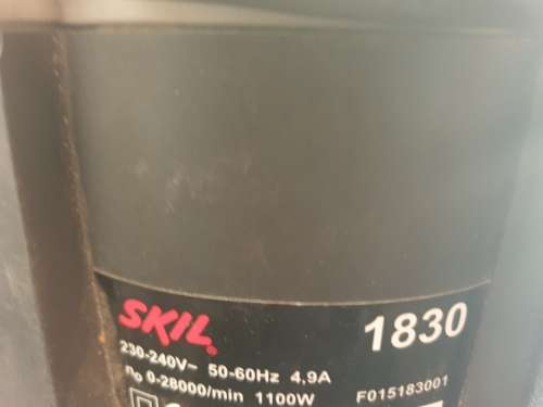 Skil model 1830- 1100 Watt router