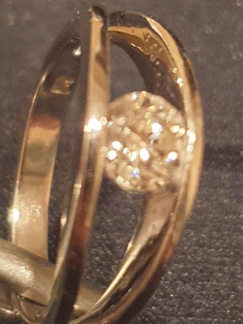Platinum and 0.44 carat genuine Diamond solitaire Ring