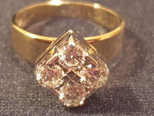 18ct and 1.00 carat of natural Diamond`s Ring hallmarked with African makers marking