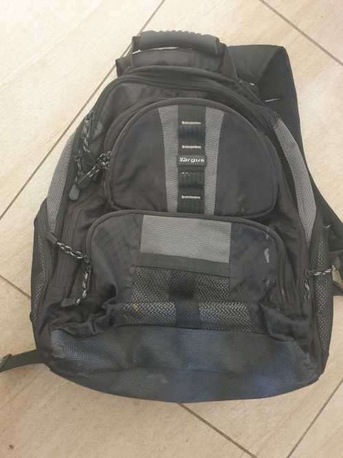 Targus laptop bag/Rucksack with compartments
