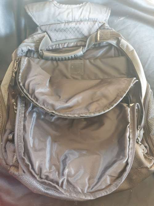 Targus laptop bag/Rucksack with compartments