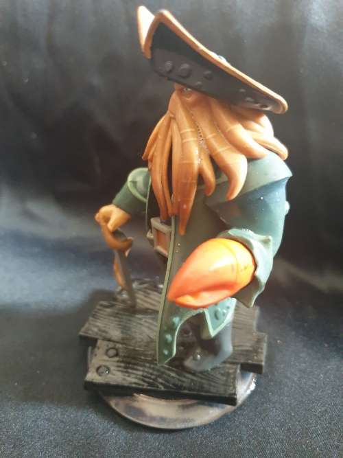 Disney Infinity Pirates of the Caribbean Captain Barboss and Davy Jones and Crystal