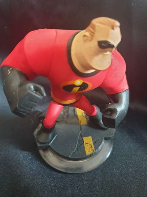 Disney Infinity Incredible set Mrs. Incredible and Mr. Incredible and  Violet