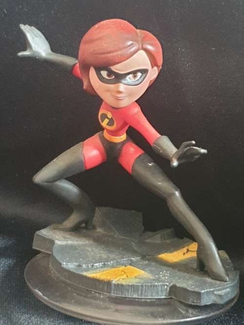 Disney Infinity Incredible set Mrs. Incredible and Mr. Incredible and  Violet