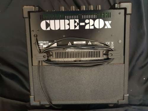 Roland Cube 20 Guitar Amp