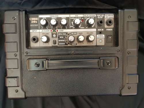 Roland Cube 20 Guitar Amp