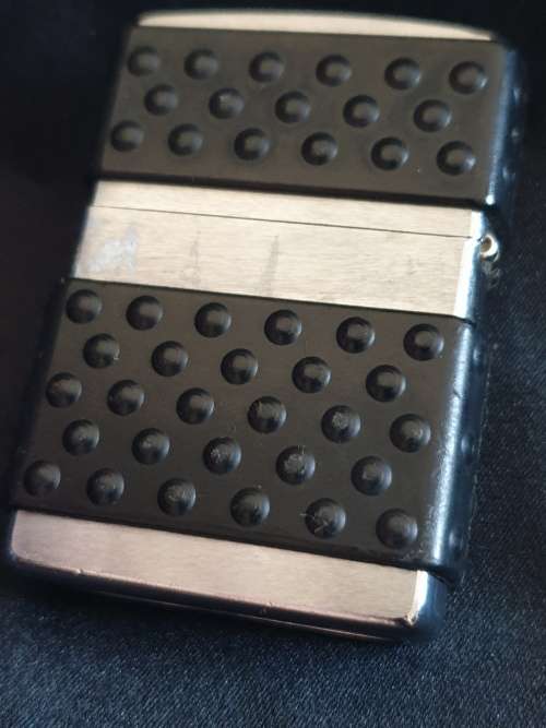 Zippo 1999 black rubber grip regular chrome lighter