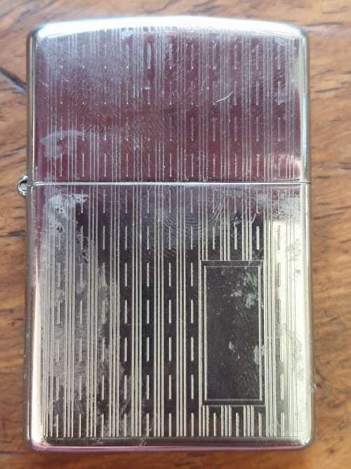 Zippo Lighter Brand new with vertical lines-2000 year