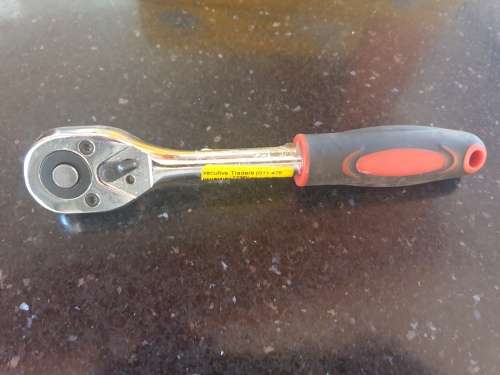 Ratchet 1/4 inch drive-non slip handle