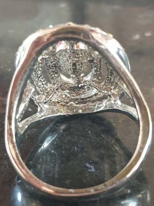 Ring Red and White