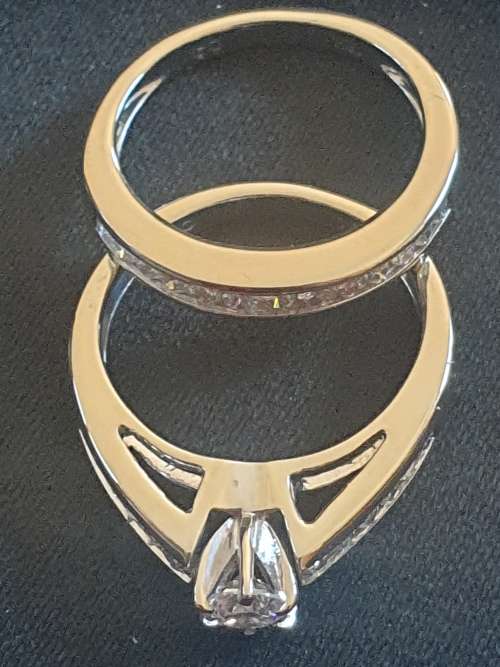 Stunning 18ct white gold and Diamond Wedding set
