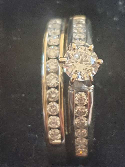 Stunning 18ct white gold and Diamond Wedding set