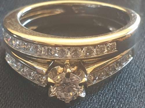 Stunning 18ct white gold and Diamond Wedding set