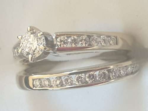 Stunning 18ct white gold and Diamond Wedding set