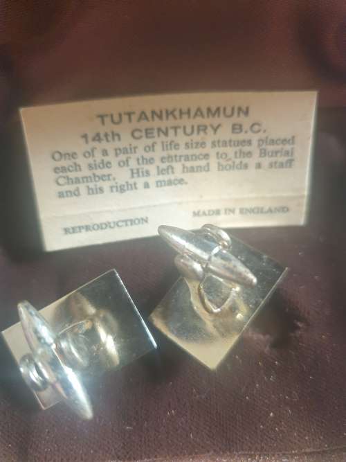 Tutankhamen Vintage cufflinks set in vintage case