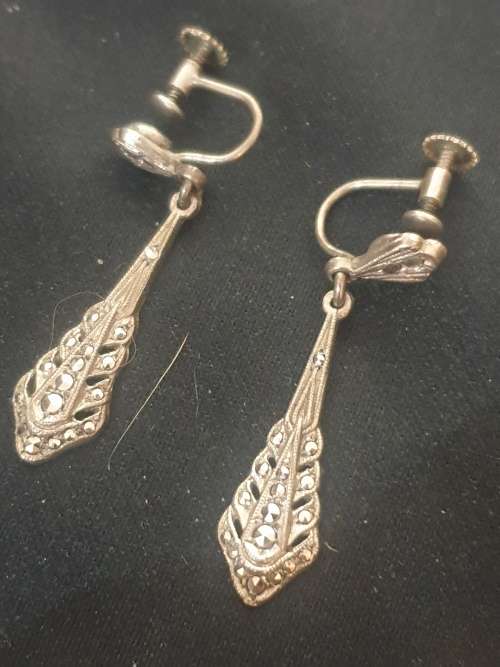 Vintage marcasite earring