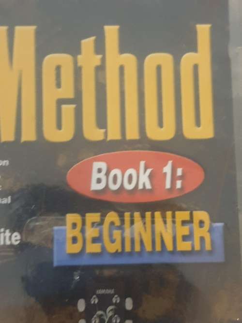 Learn to play Guitar beginners guide with booklet inside