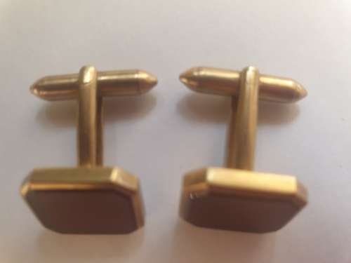 Stunning Vintage South African Hallmarked 9ct gold cuff-links & tie pin with reddish enamel