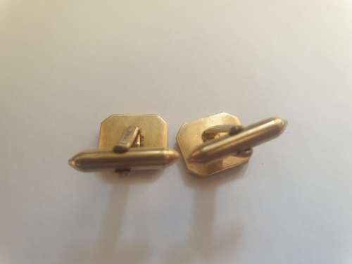 Stunning Vintage South African Hallmarked 9ct gold cuff-links & tie pin with reddish enamel
