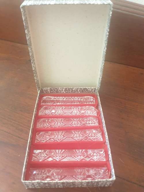 Vintage set of French Crystal knife/cutlery rests- in box