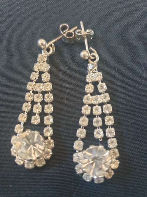 Stunning Marcasite and cubic zirconia drop dangling earrings