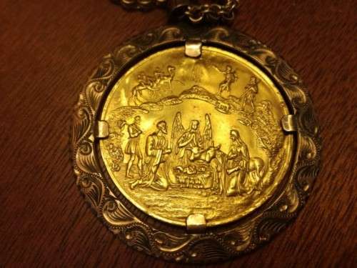 22CT GOLD MEDALLION FROM 18 CENTURY -RELIGIOUS BIRTH OF CHRIST AND RESURRECTION ON 14CT NECK CHAIN