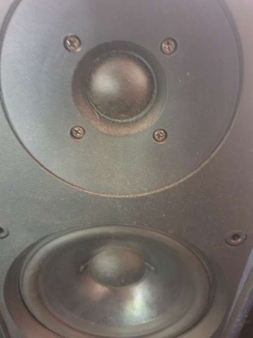 B&W bookshelf speakers