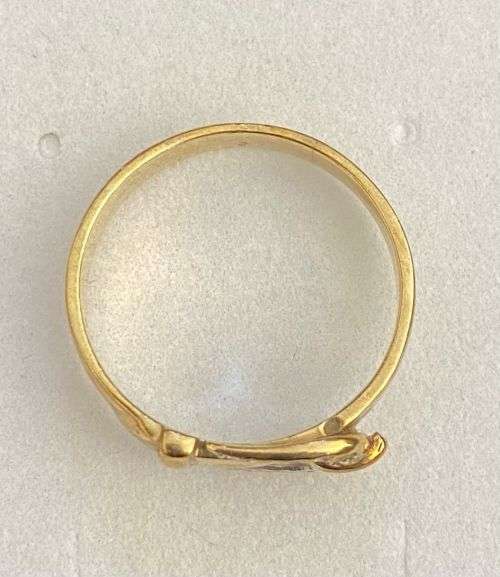 9ct buckle ring